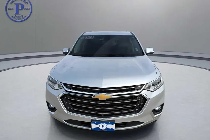 2021 Chevrolet Traverse Premier photo 1