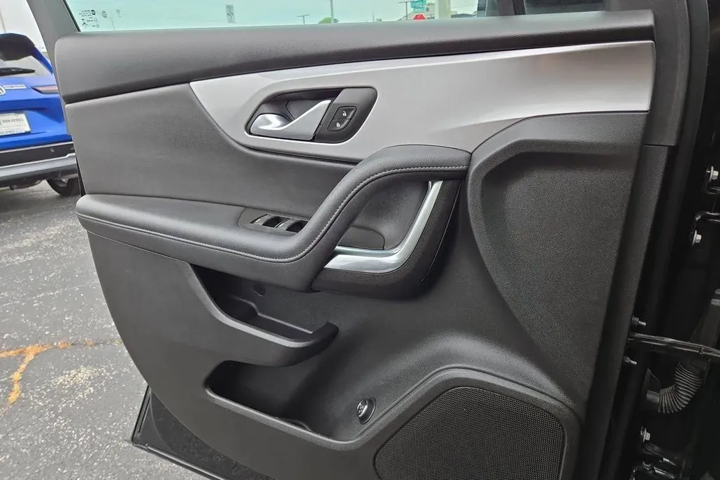 2022 Chevrolet Blazer 2LT photo 1