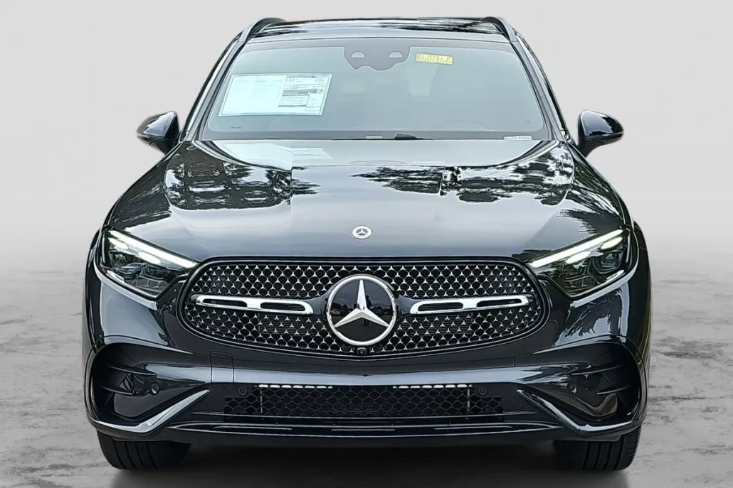 2026 Mercedes Benz GLC 300 photo 1
