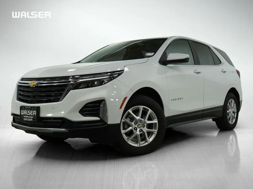 2024 Chevrolet Equinox LT photo 1