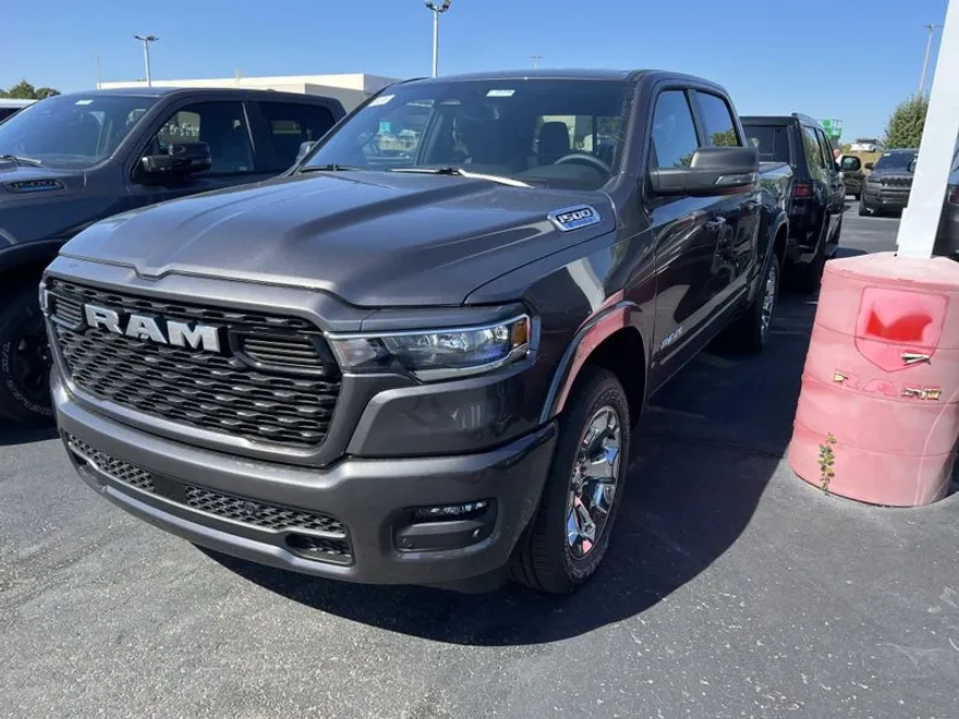 2025 Ram 1500 Big Horn photo 1