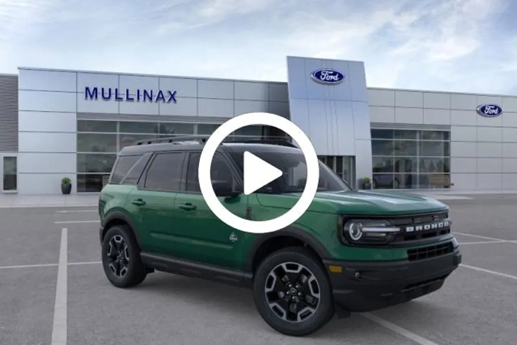 2024 Ford Bronco Sport Outer Banks photo 1