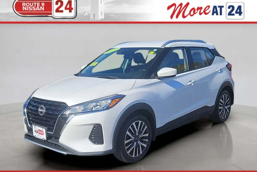2022 Nissan Kicks SV photo 1