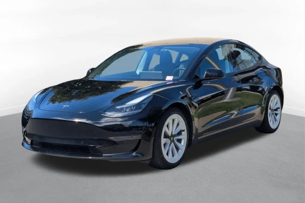 2021 Tesla Model 3 Standard Range Plus photo 1