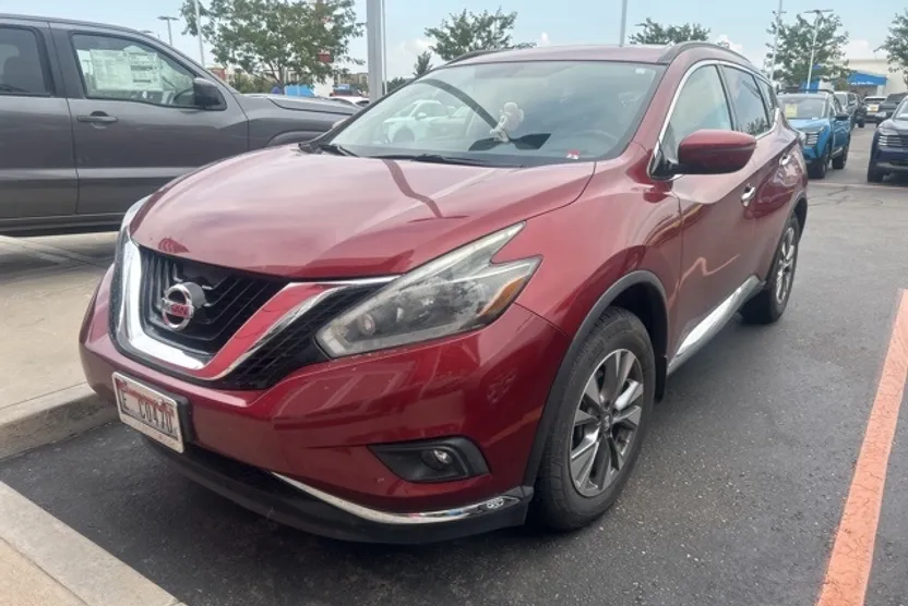 2018 Nissan Murano SV photo 1