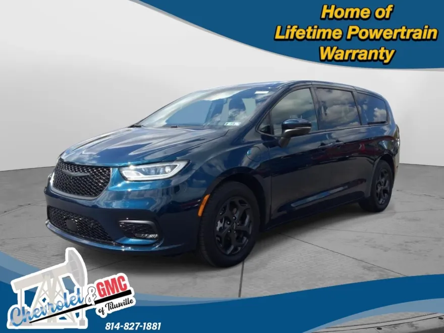 2023 Chrysler Pacifica Hybrid Touring L photo 1