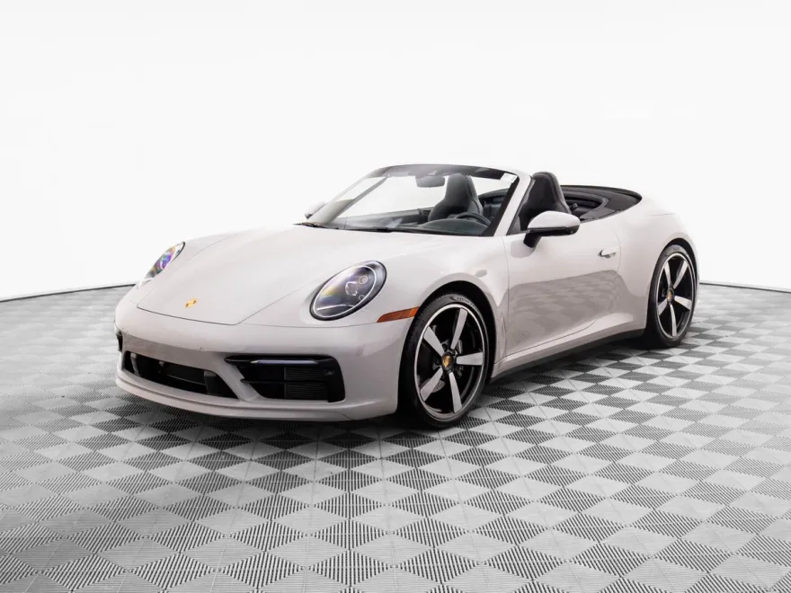 2023 Porsche 911 4 photo 1