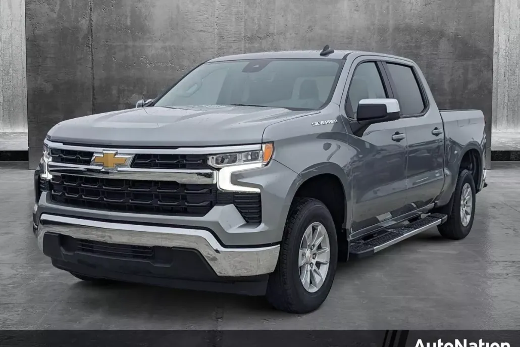 2025 Chevrolet Silverado 1500 LT photo 1