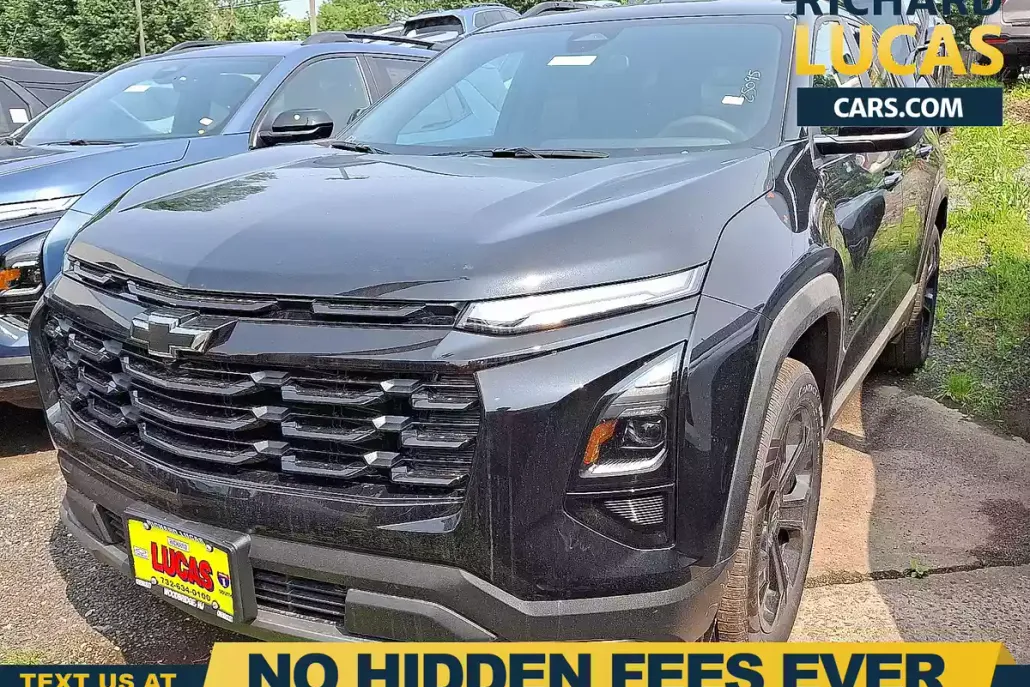 2026 Chevrolet Equinox LT photo 1
