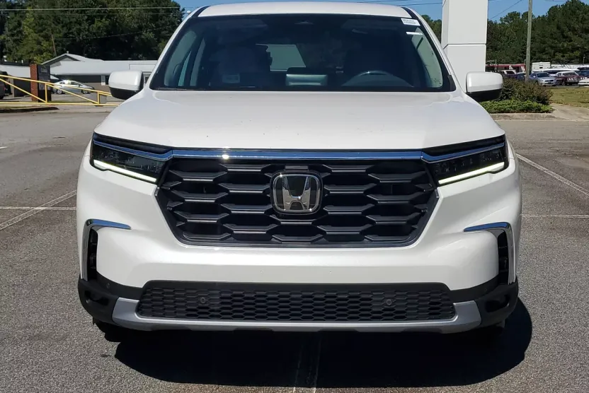 2025 Honda Pilot EX-L photo 1