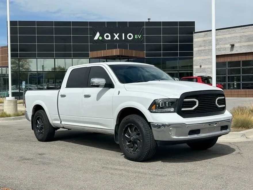2014 Ram 1500 Laramie photo 1