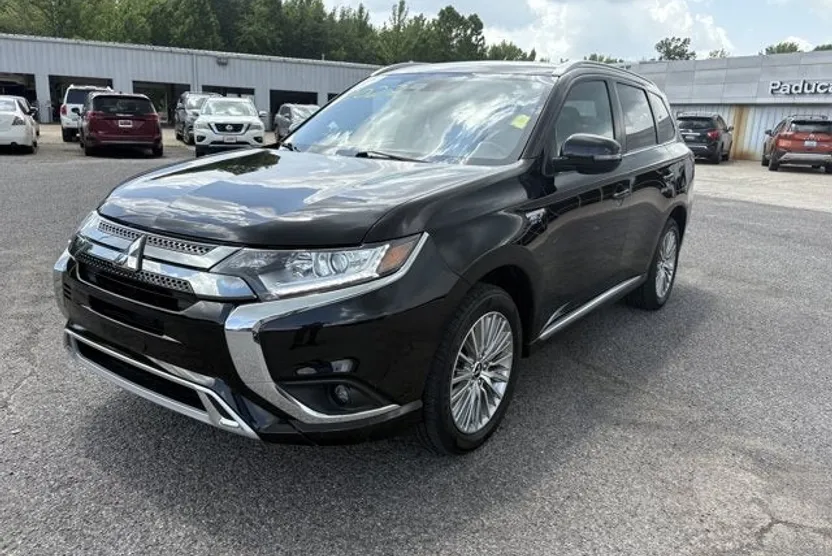 2022 Mitsubishi Outlander PHEV photo 1