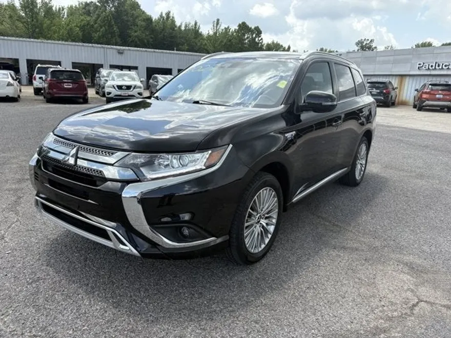 2022 Mitsubishi Outlander PHEV photo 1