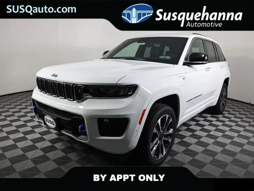 2023 Jeep Grand Cherokee Overland photo 1