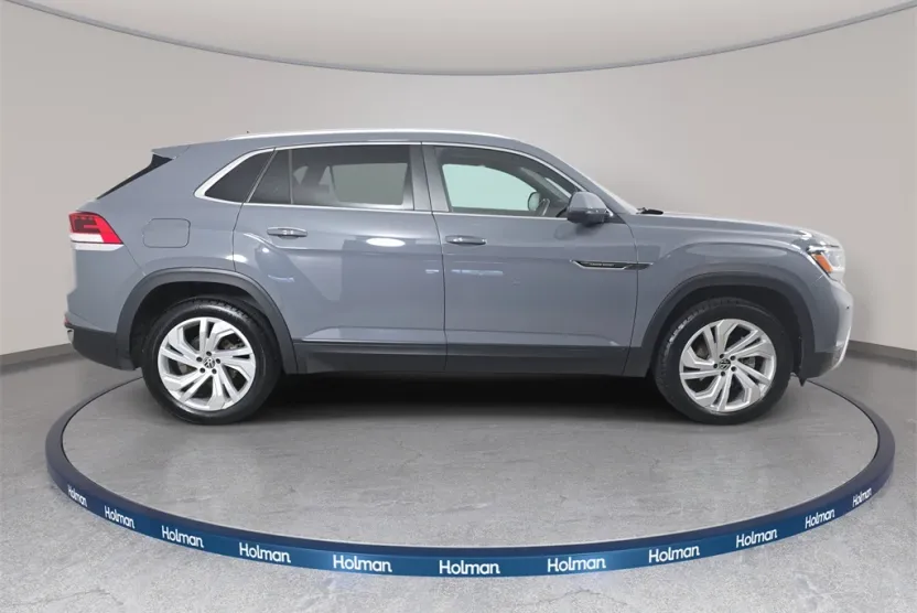 2020 Volkswagen Atlas Cross Sport V6 SEL photo 1