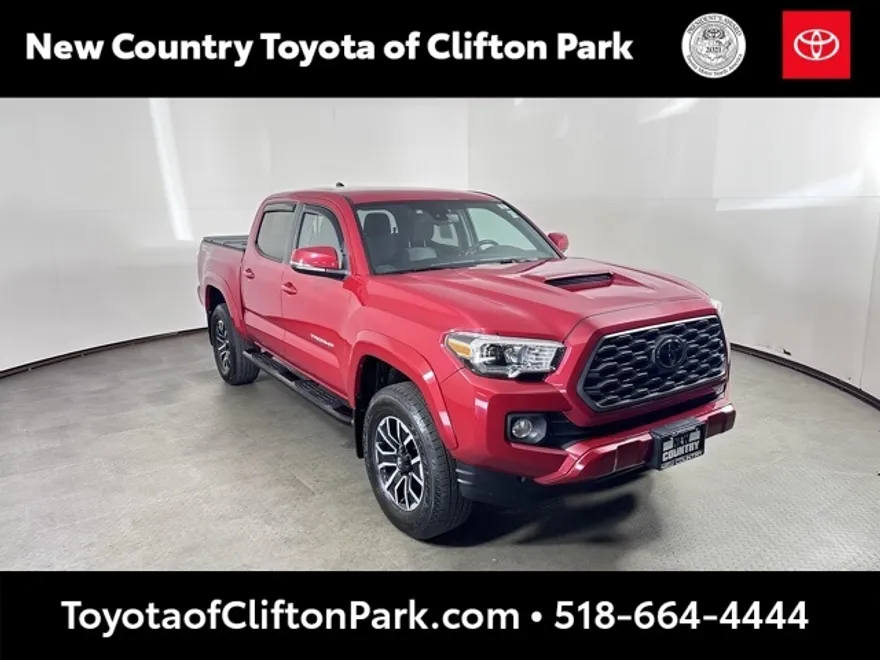 2021 Toyota Tacoma TRD Sport photo 1