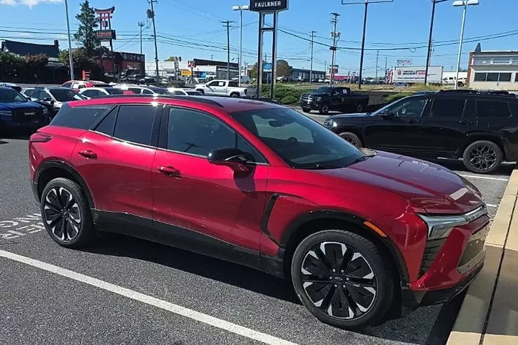 2024 Chevrolet Blazer EV RS photo 1