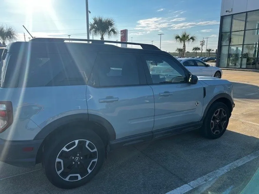 2021 Ford Bronco Sport Outer Banks photo 1