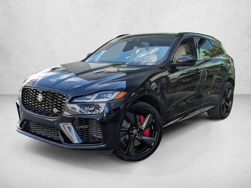 2025 Jaguar F-PACE SVR photo 1