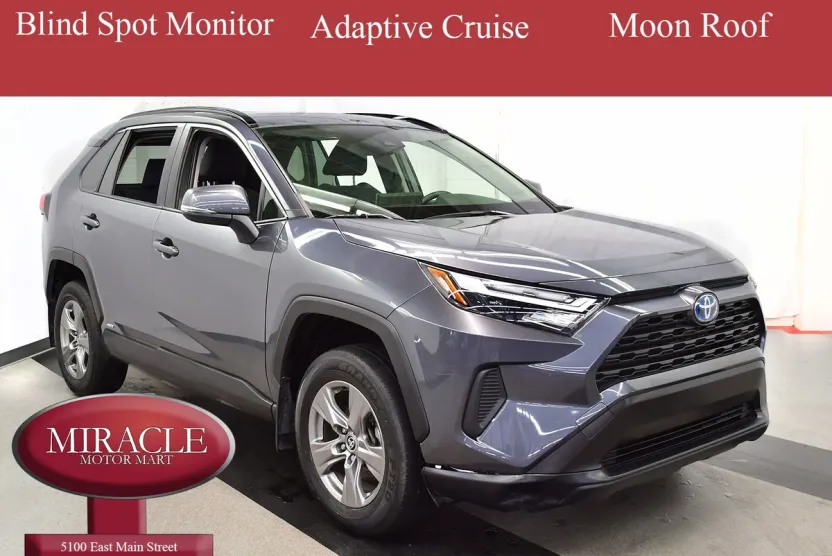 2023 Toyota RAV4 Hybrid XLE photo 1