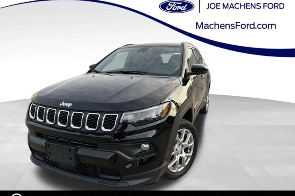 2024 Jeep Compass Latitude Lux photo 1