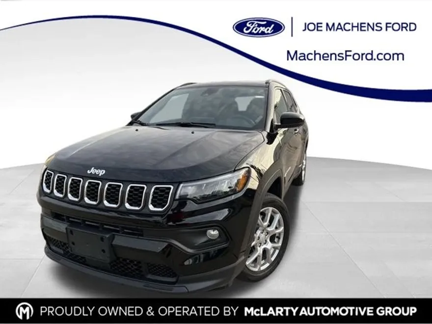 2024 Jeep Compass Latitude Lux photo 1