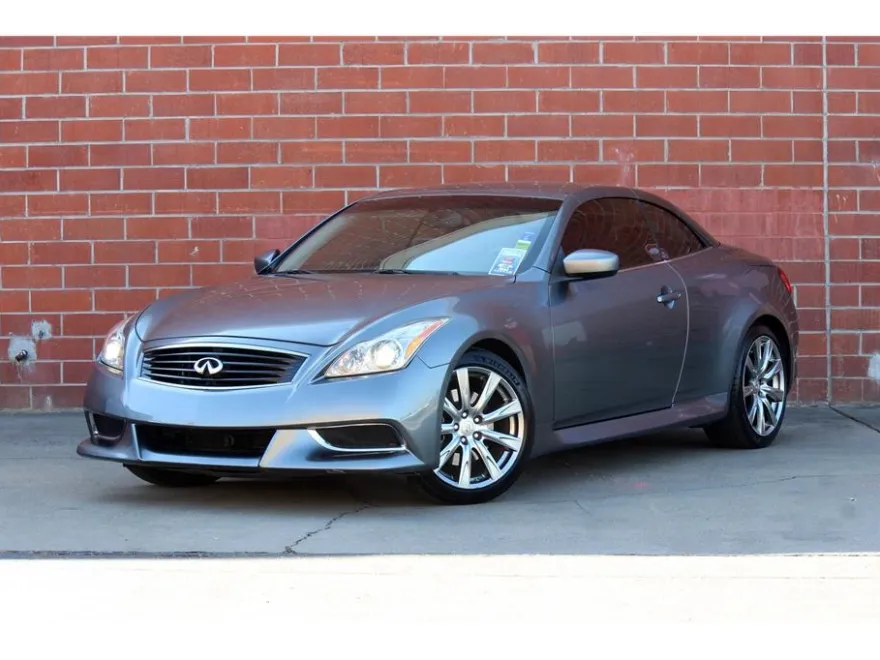 2010 Infiniti G37 photo 1