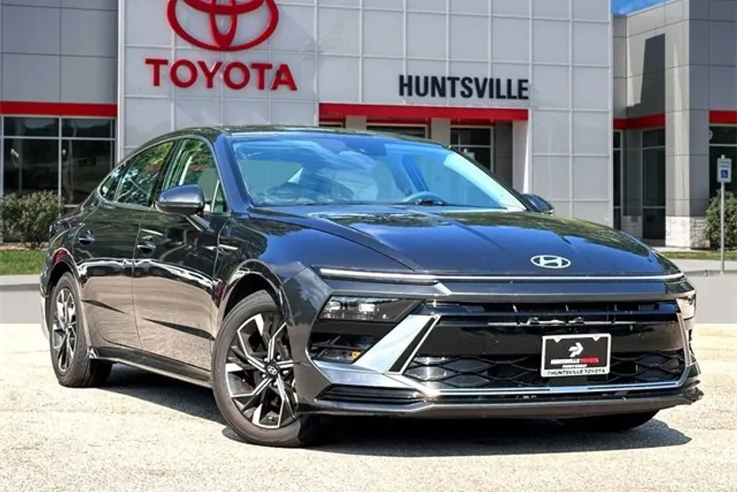 2024 Hyundai Sonata SEL photo 1