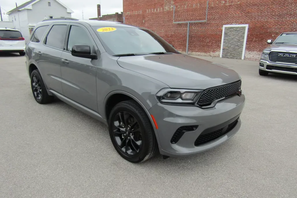 2023 Dodge Durango SXT Plus photo 1