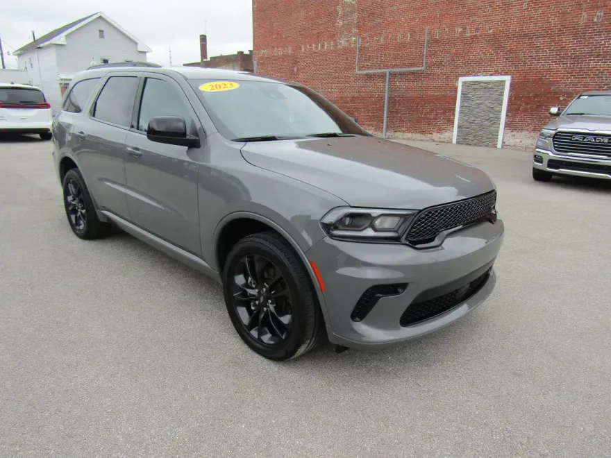 2023 Dodge Durango SXT Plus photo 1