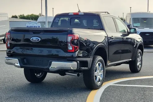 2025 Ford Ranger XLT photo 3