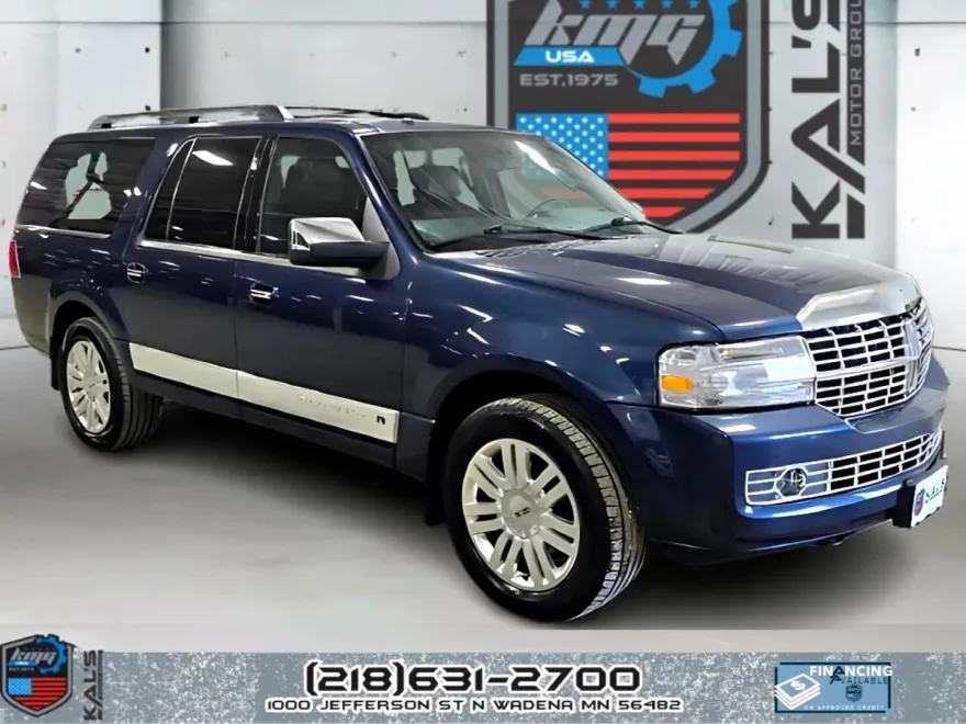 2013 Lincoln Navigator L photo 1