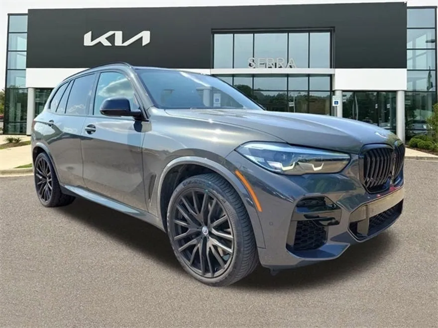 2022 Bmw X5 M50i photo 1