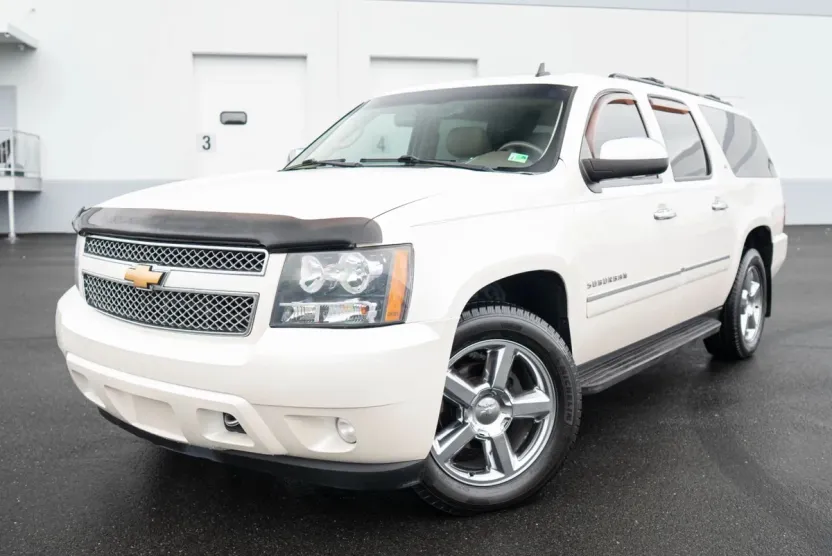 2013 Chevrolet Suburban 1500 LTZ photo 1