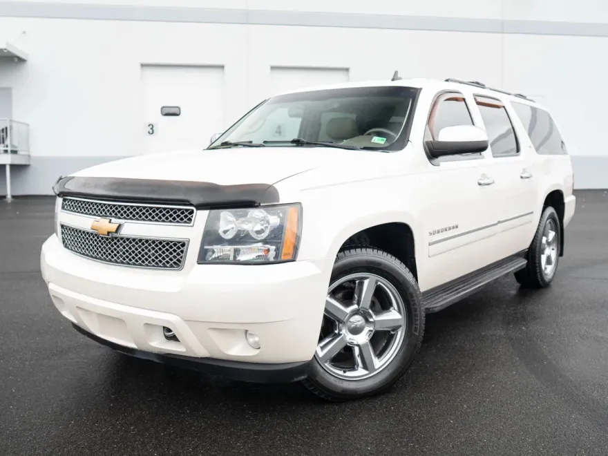2013 Chevrolet Suburban 1500 LTZ photo 1