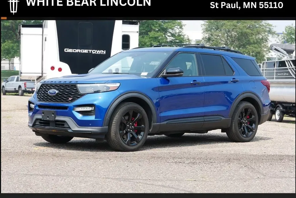 2022 Ford Explorer ST photo 1