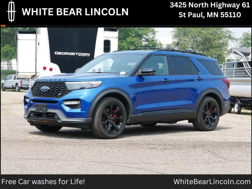 2022 Ford Explorer ST photo 1