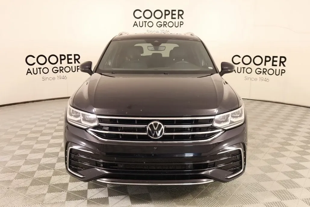 2022 Volkswagen Tiguan SEL Premium R-Line photo 1