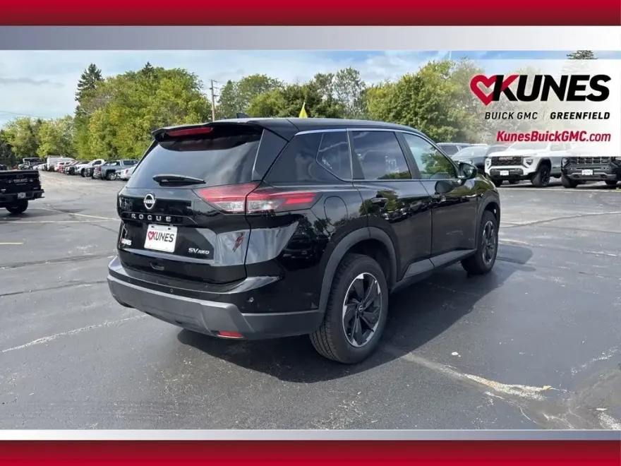 2024 Nissan Rogue SV photo 1