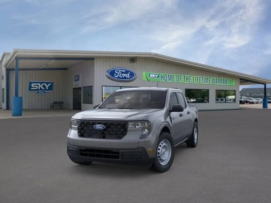 2025 Ford Maverick XL photo 1