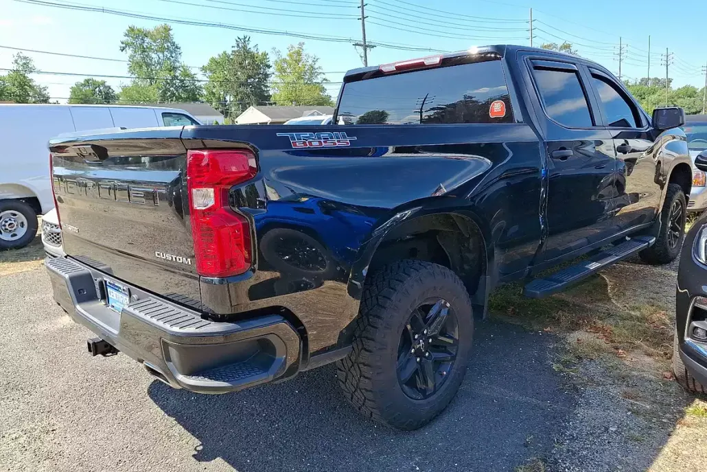 2023 Chevrolet Silverado 1500 Custom Trail Boss photo 1