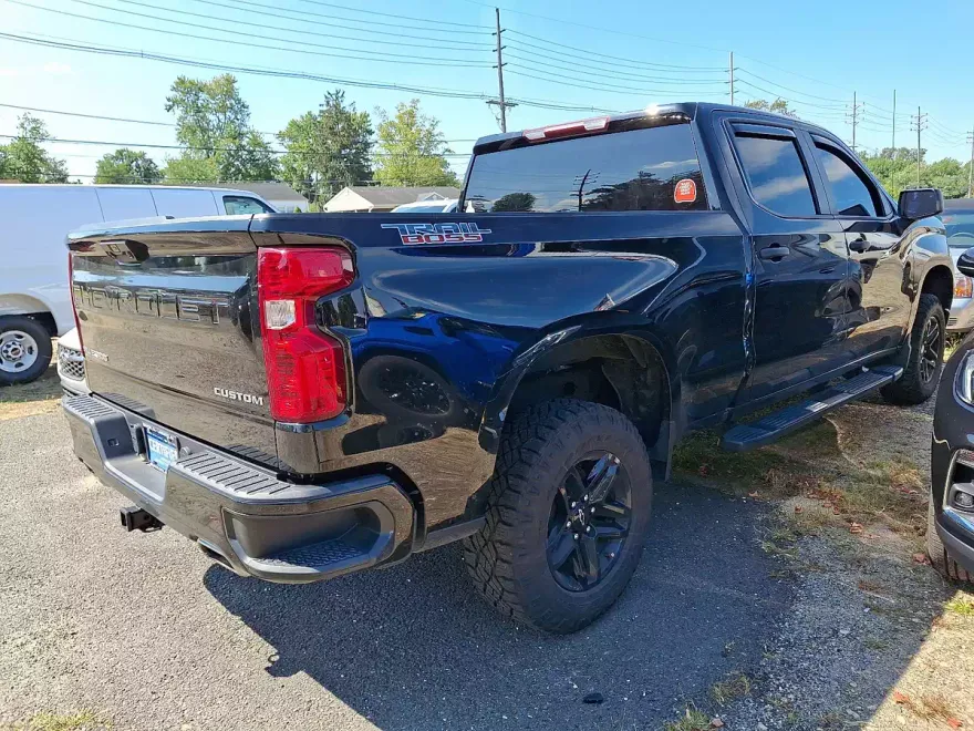 2023 Chevrolet Silverado 1500 Custom Trail Boss photo 1