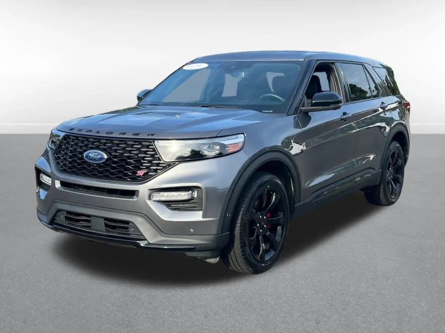 2022 Ford Explorer ST photo 1