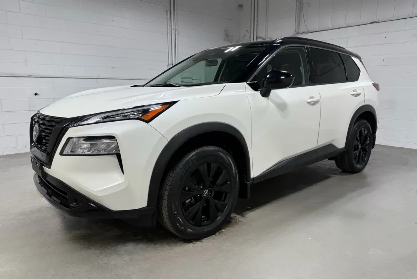 2023 Nissan Rogue SV Midnight Edition photo 1