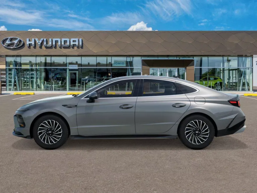 2026 Hyundai Sonata Hybrid SEL photo 1