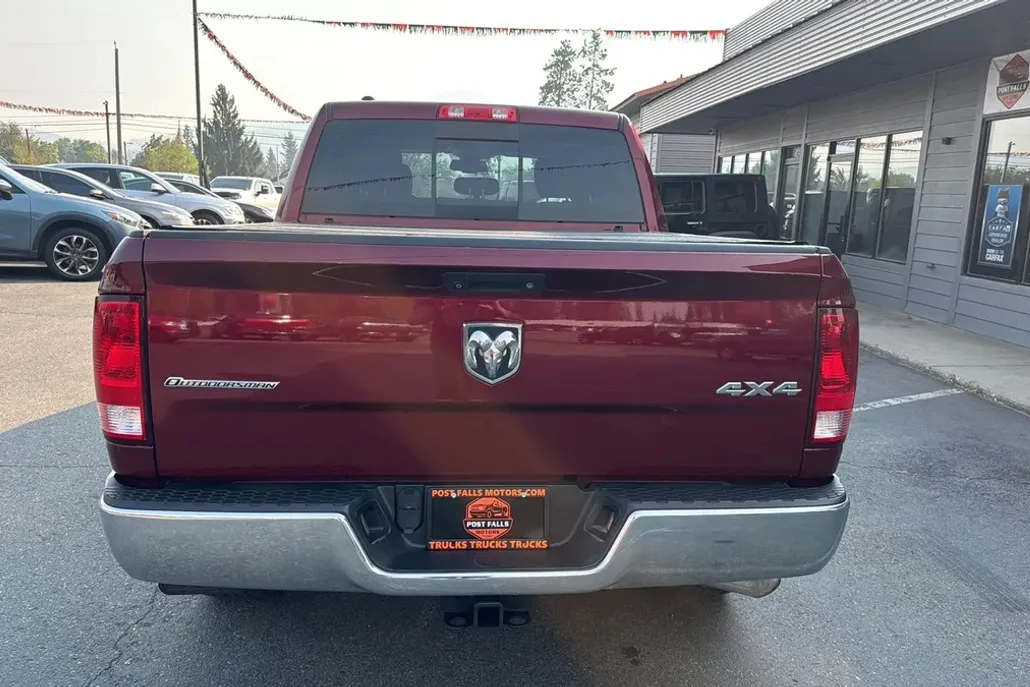 2017 Ram 1500 SLT photo 1