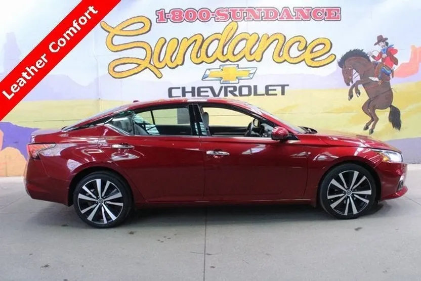 2020 Nissan Altima 2.5 Platinum photo 1