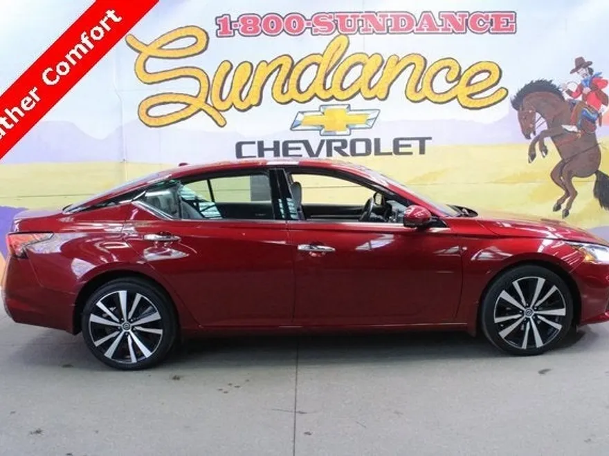 2020 Nissan Altima 2.5 Platinum photo 1