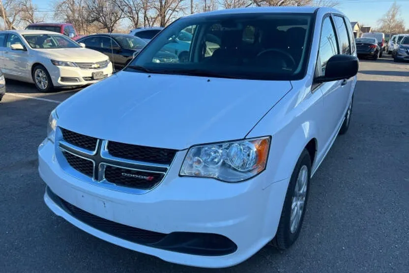 2019 Dodge Grand Caravan SE photo 1