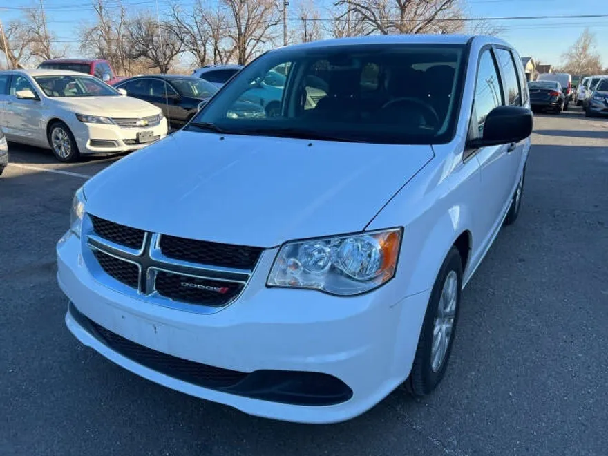 2019 Dodge Grand Caravan SE photo 1